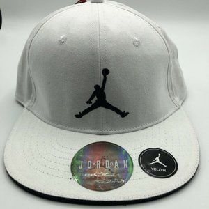 NIKE AIR JORDAN BOYS' JUMPMAN SNAPBACK CAP [9A1417-001] (8/20)